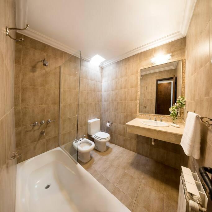 Appartamento Amplio Departamento Con Excelente Ubicacion Salta Esterno foto